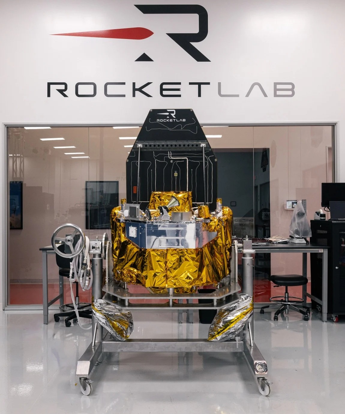 Rocket Lab VICTUS HAZE 任务中的 Pioneer 航天器实物